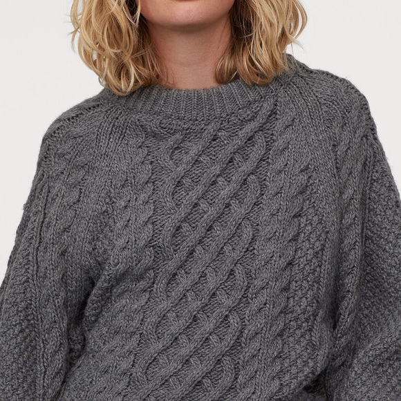 🤍 H&M oversized chunky grey cable knit pullover